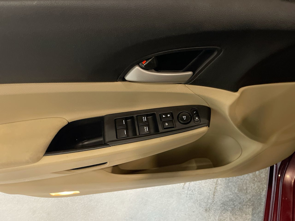 Thumbnail: 2011 Honda Accord - 22