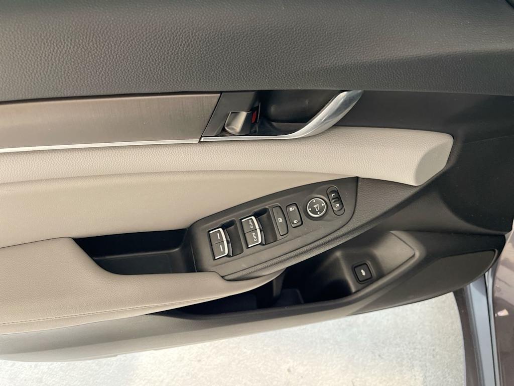 Thumbnail: 2019 Honda Accord - 23