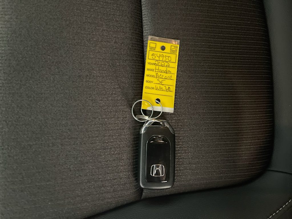 Thumbnail: 2022 Honda Accord - 16