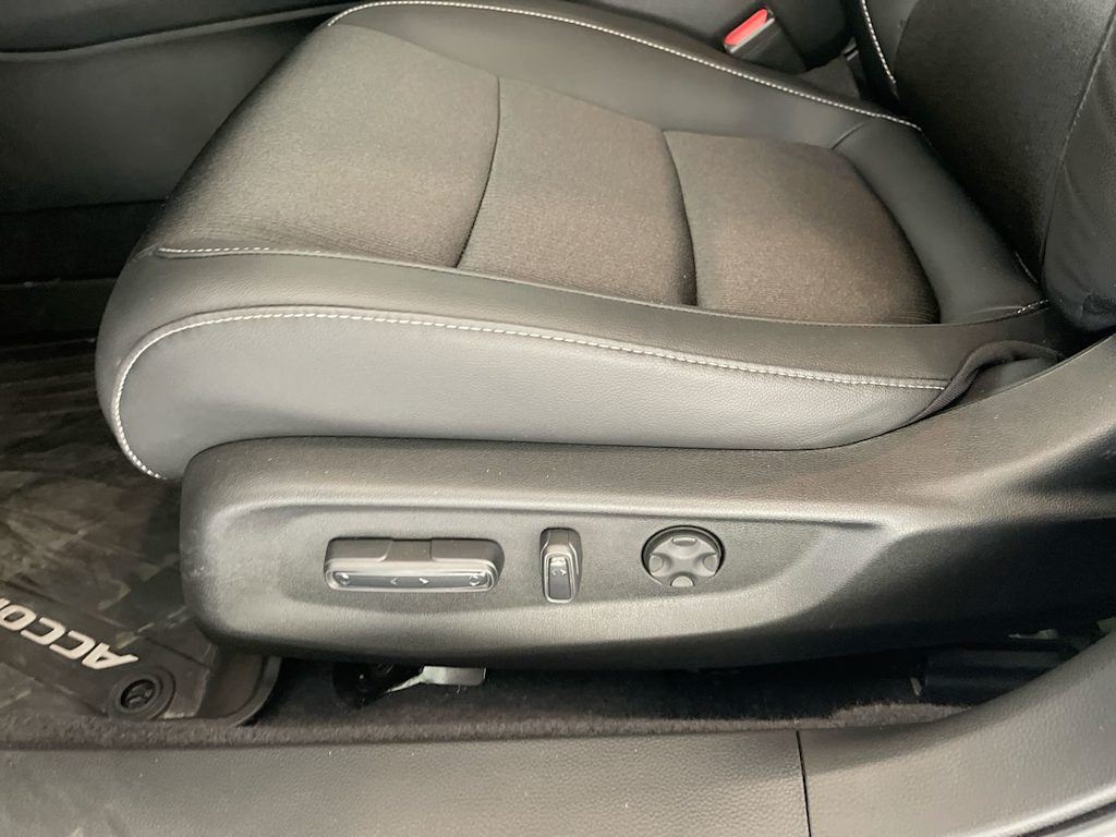 Thumbnail: 2022 Honda Accord - 22