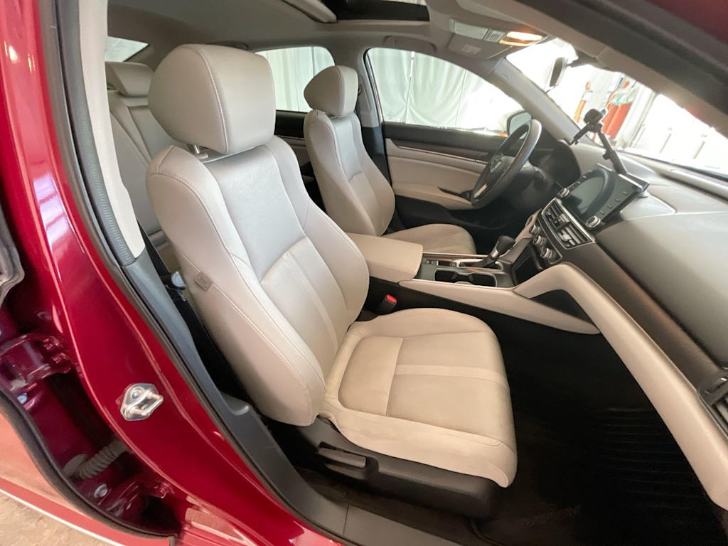 Thumbnail: 2018 Honda Accord - 10