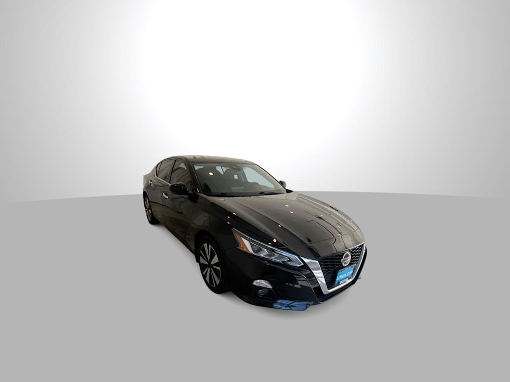 Thumbnail: 2019 Nissan Altima - 7