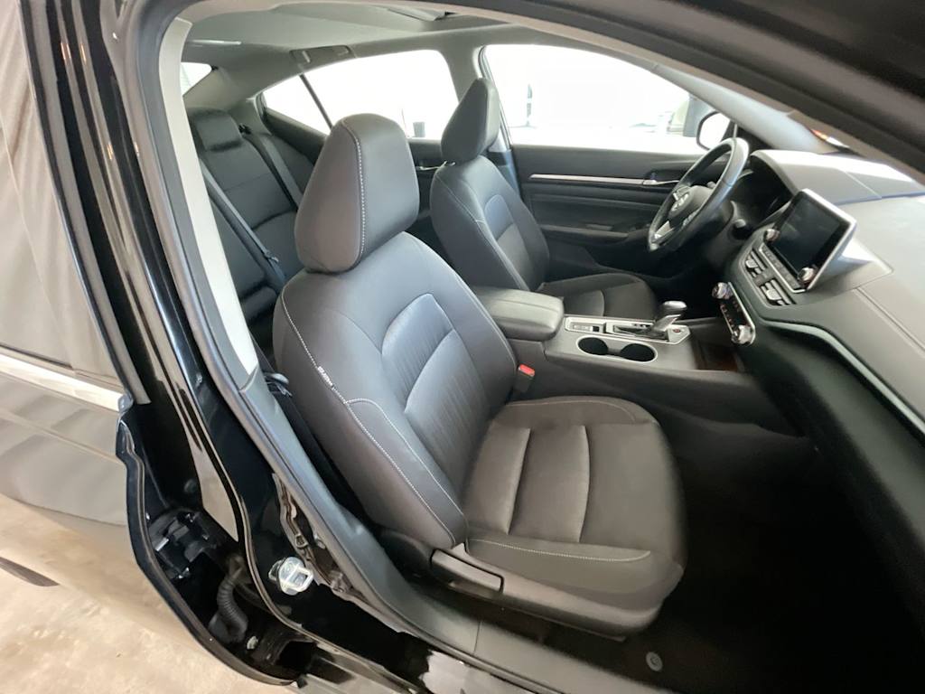 Thumbnail: 2019 Nissan Altima - 11