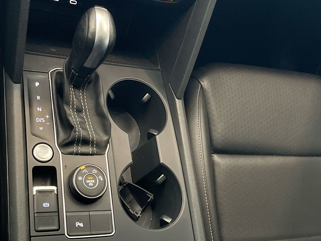 Thumbnail: 2021 Volkswagen Atlas - 13