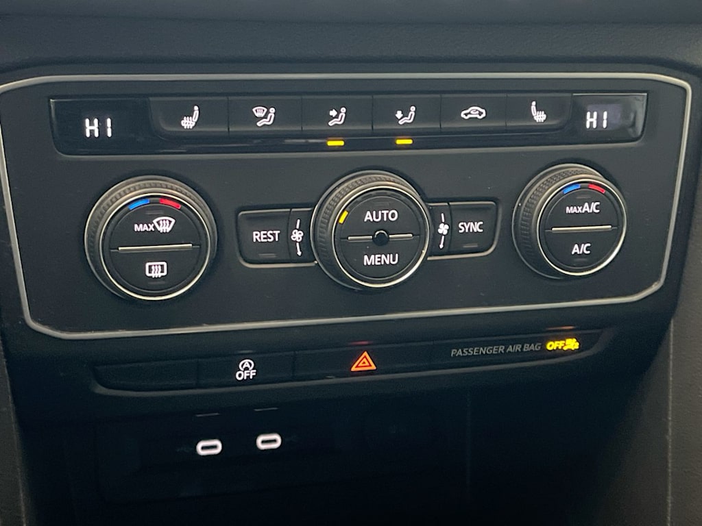 Thumbnail: 2021 Volkswagen Atlas - 26