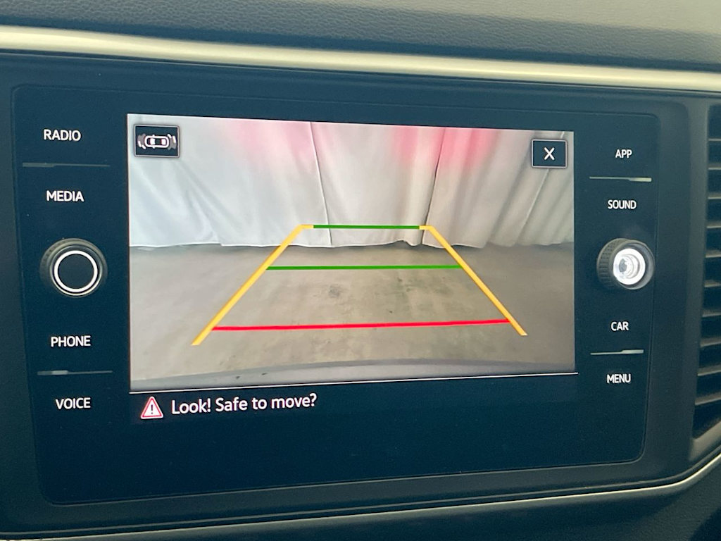 Thumbnail: 2021 Volkswagen Atlas - 24