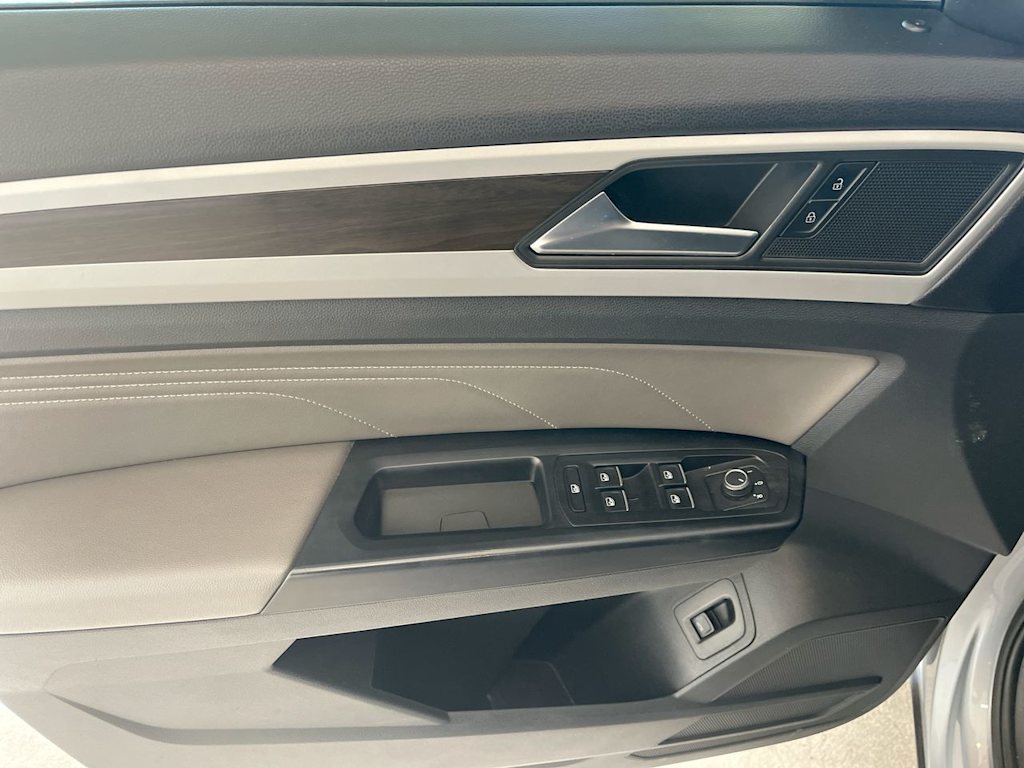 Thumbnail: 2021 Volkswagen Atlas - 23