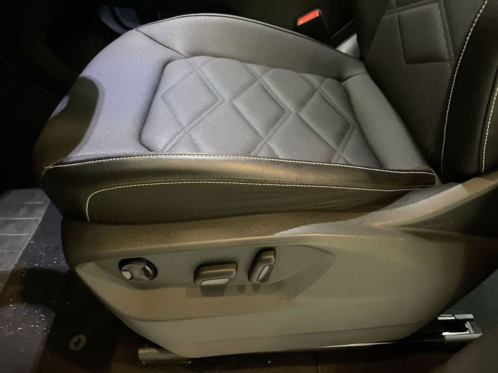 Thumbnail: 2024 Volkswagen Atlas - 21