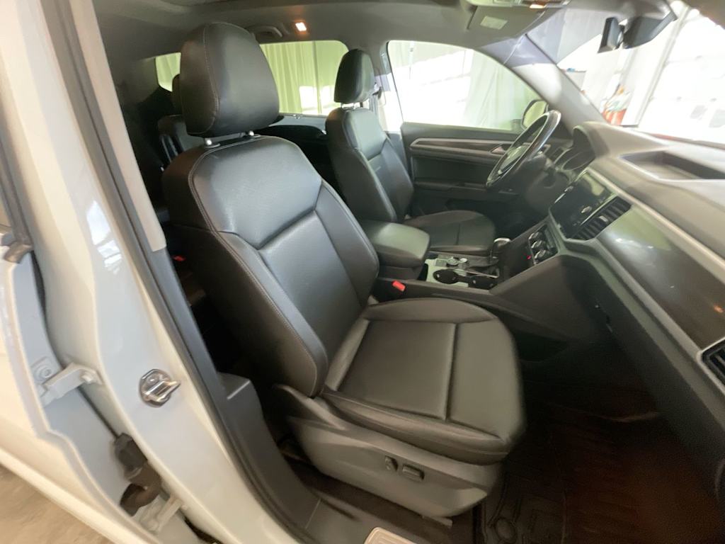 Thumbnail: 2018 Volkswagen Atlas - 10