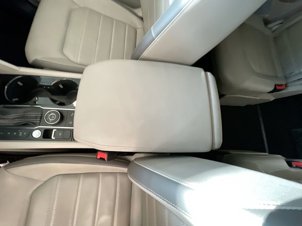 Thumbnail: 2021 Volkswagen Atlas - 25