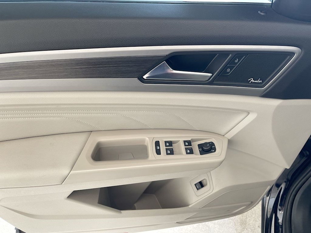 Thumbnail: 2021 Volkswagen Atlas - 23