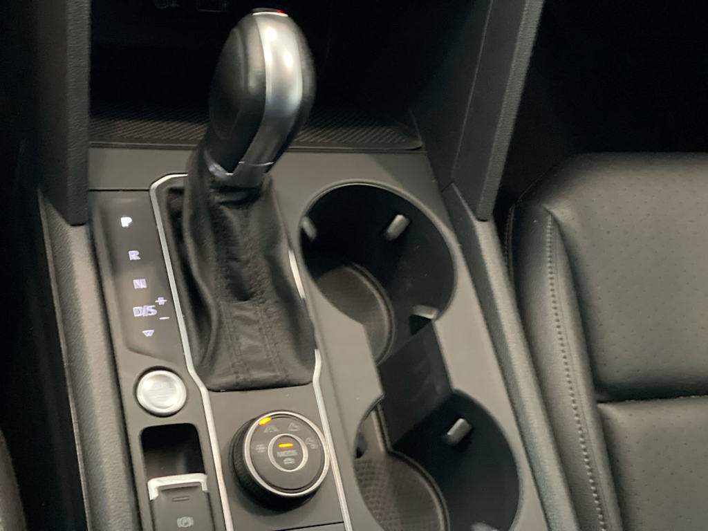 2019 Volkswagen Atlas SE 13