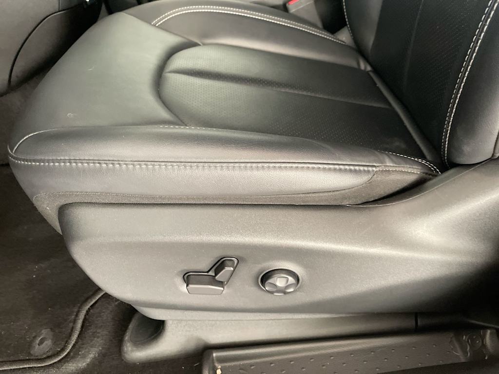 Thumbnail: 2025 Chrysler Pacifica - 21