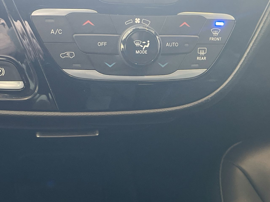 Thumbnail: 2025 Chrysler Pacifica - 24