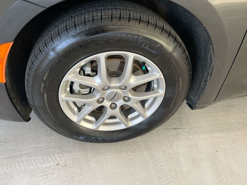 2023 Chrysler Pacifica Touring L 7