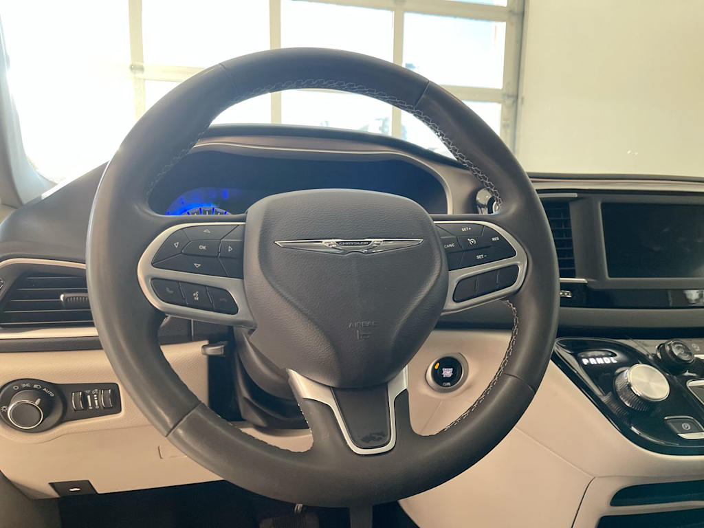 Thumbnail: 2023 Chrysler Voyager - 2