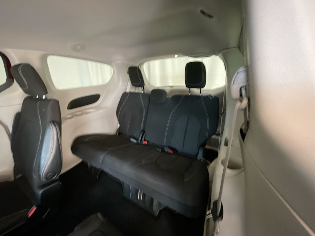 Thumbnail: 2023 Chrysler Voyager - 26