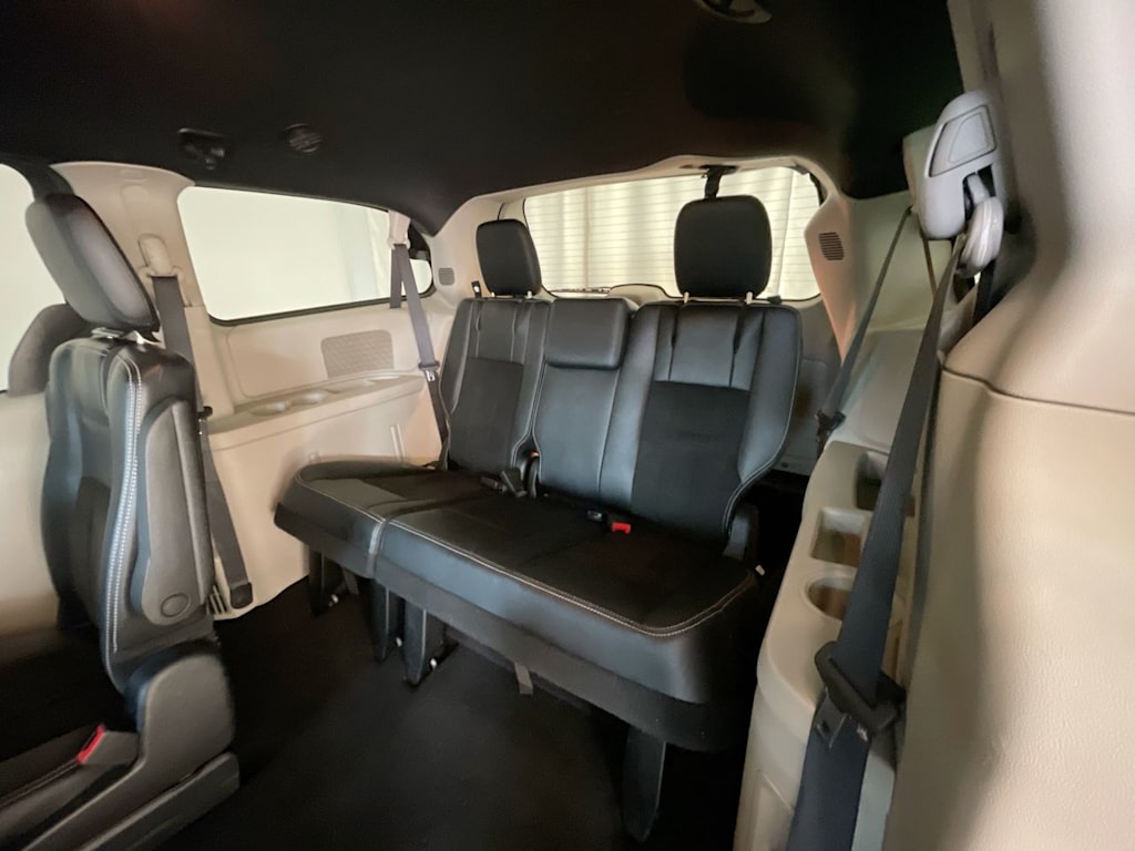 Thumbnail: 2019 Dodge Grand Caravan - 26