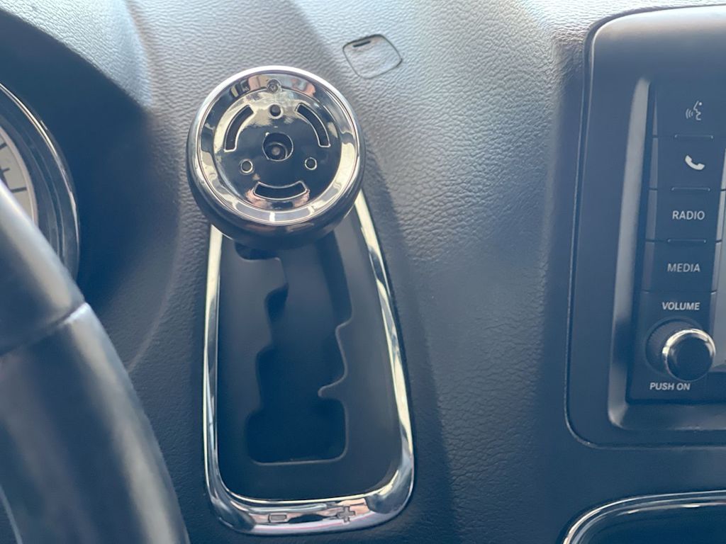 Thumbnail: 2019 Dodge Grand Caravan - 26