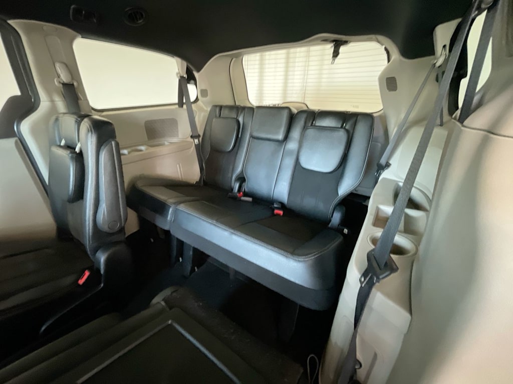 Thumbnail: 2019 Dodge Grand Caravan - 27