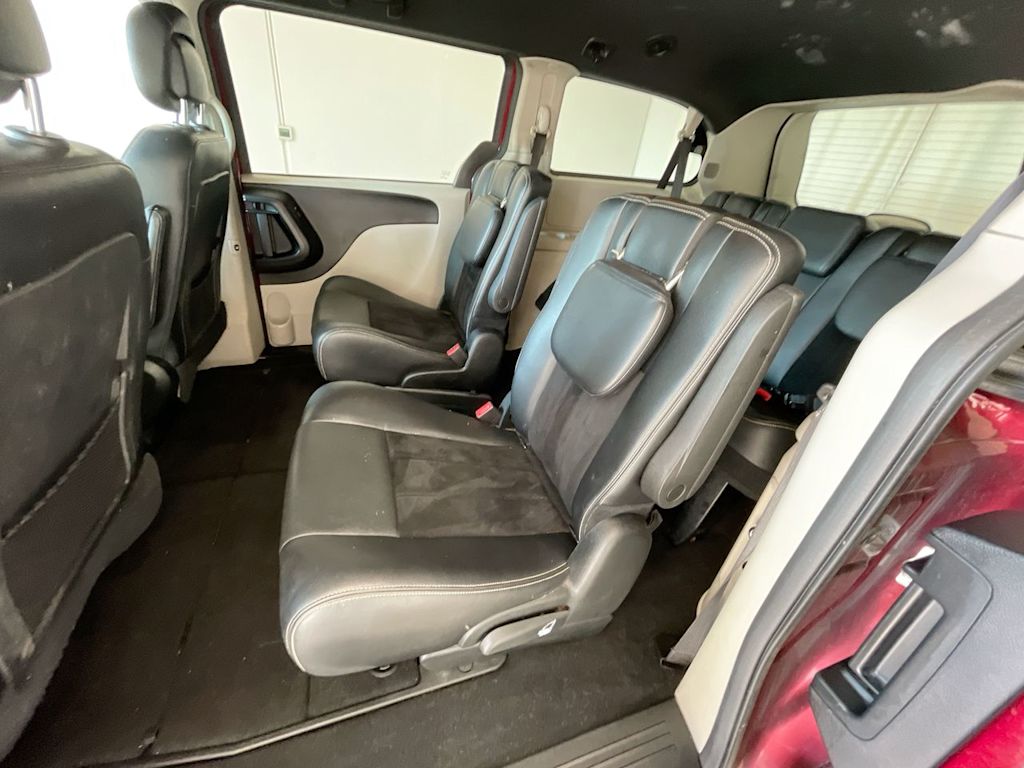 Thumbnail: 2018 Dodge Grand Caravan - 12