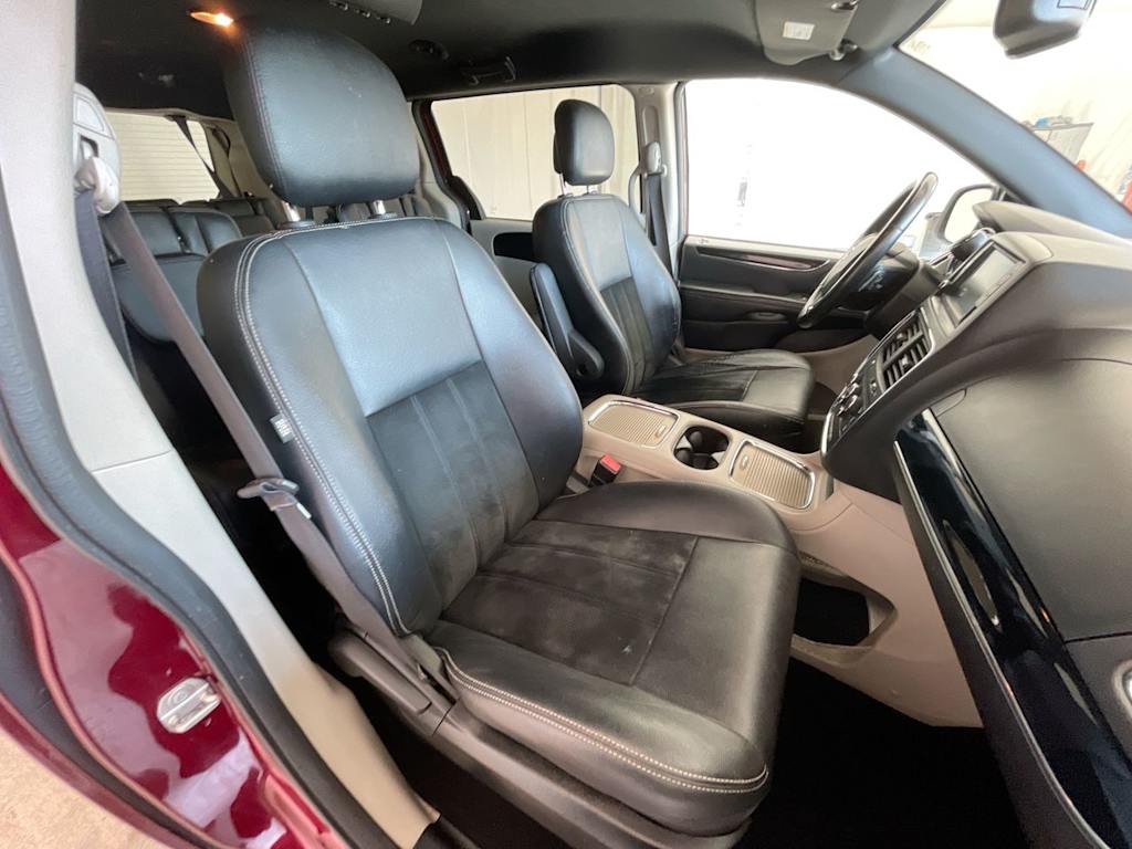 Thumbnail: 2018 Dodge Grand Caravan - 11