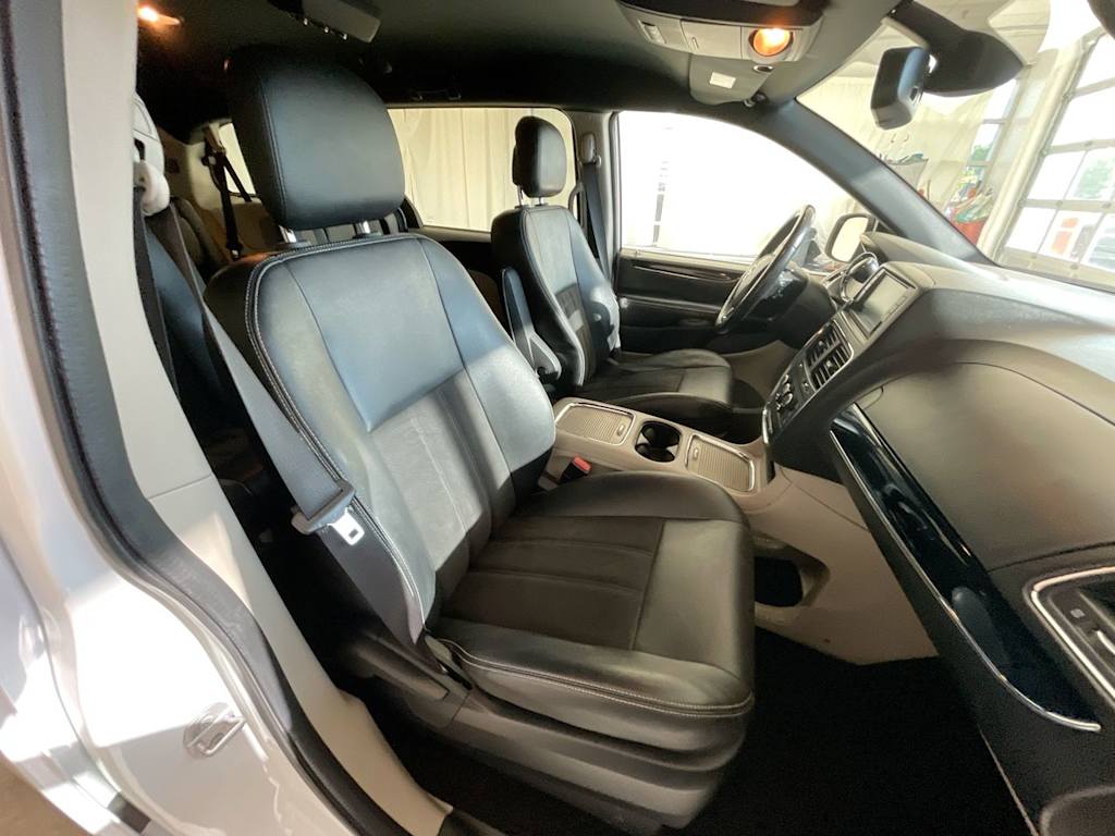 Thumbnail: 2019 Dodge Grand Caravan - 11