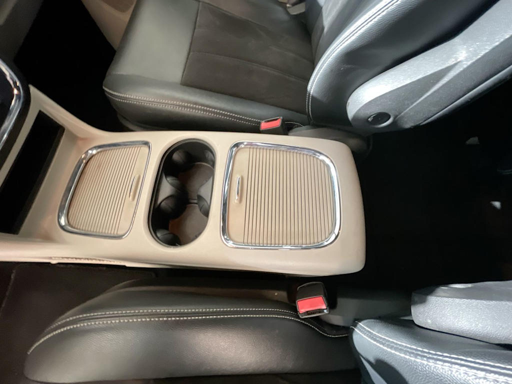 Thumbnail: 2019 Dodge Grand Caravan - 14