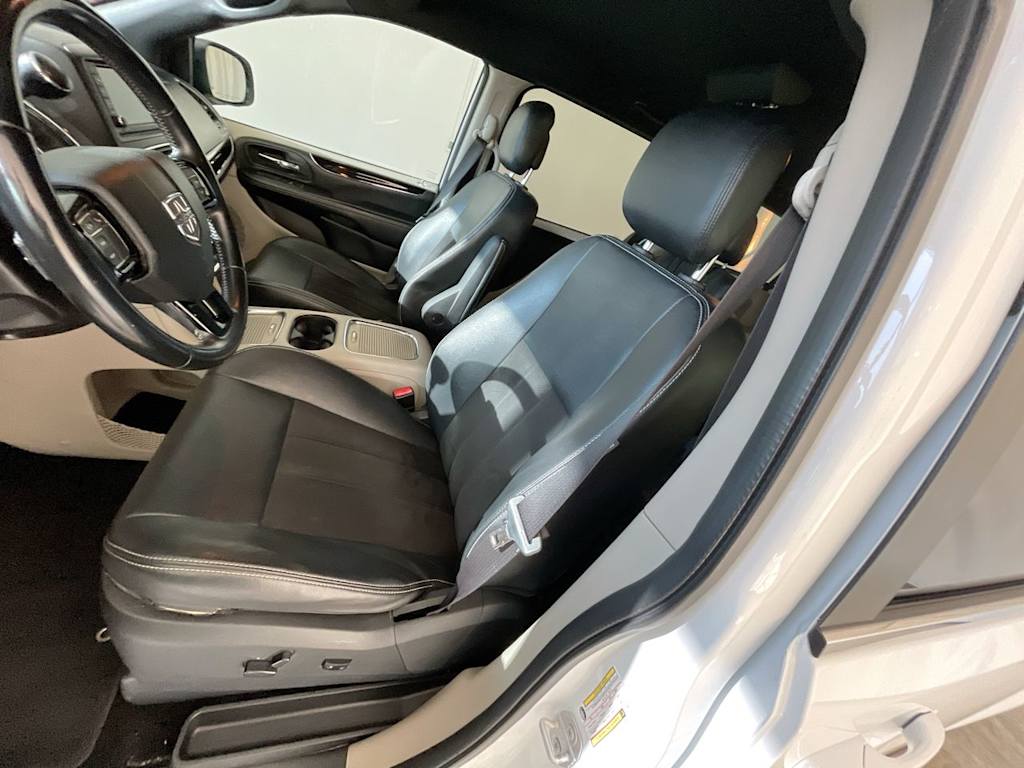 Thumbnail: 2019 Dodge Grand Caravan - 10