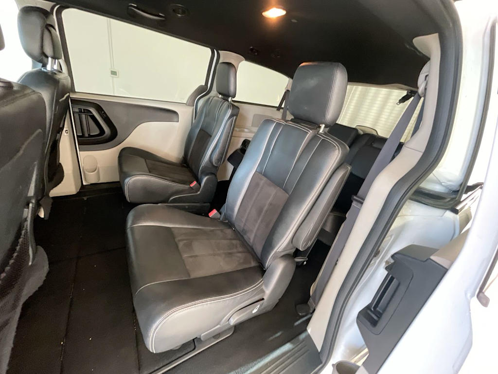 Thumbnail: 2019 Dodge Grand Caravan - 12