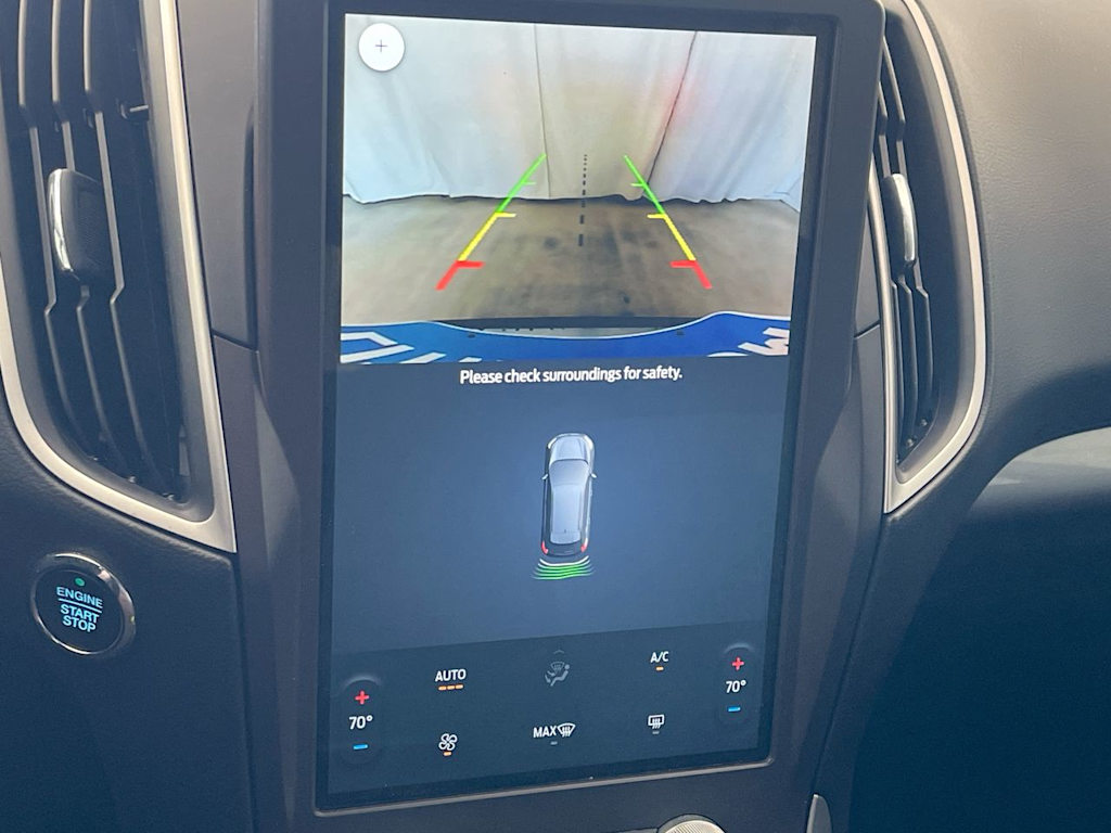 Thumbnail: 2021 Ford Edge - 23