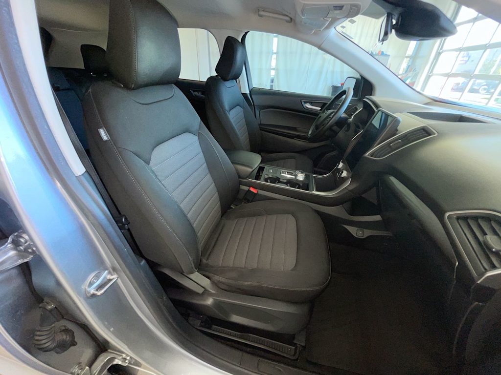 Thumbnail: 2021 Ford Edge - 25
