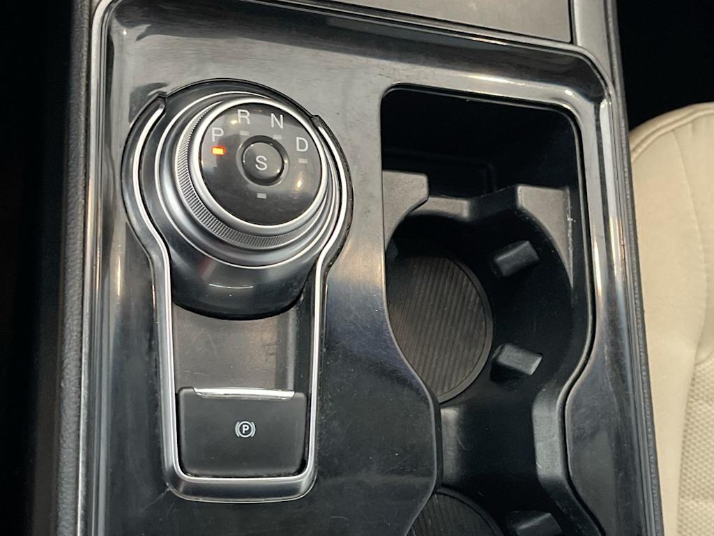 Thumbnail: 2020 Ford Edge - 13