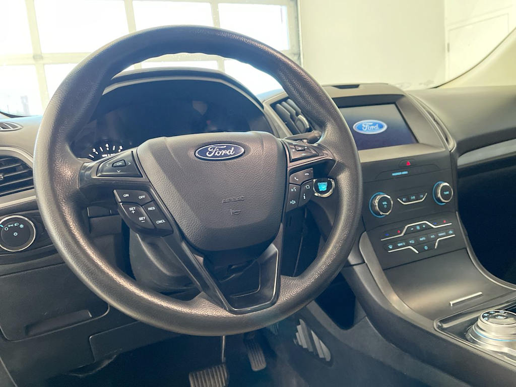 Thumbnail: 2020 Ford Edge - 2