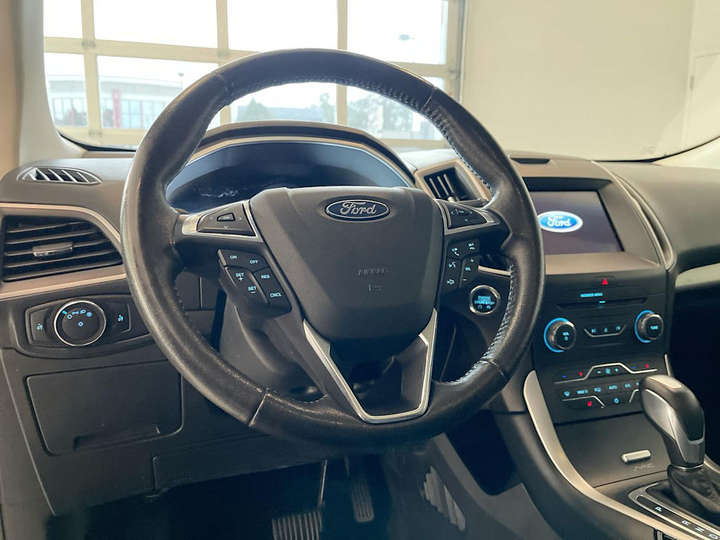 Thumbnail: 2018 Ford Edge - 2