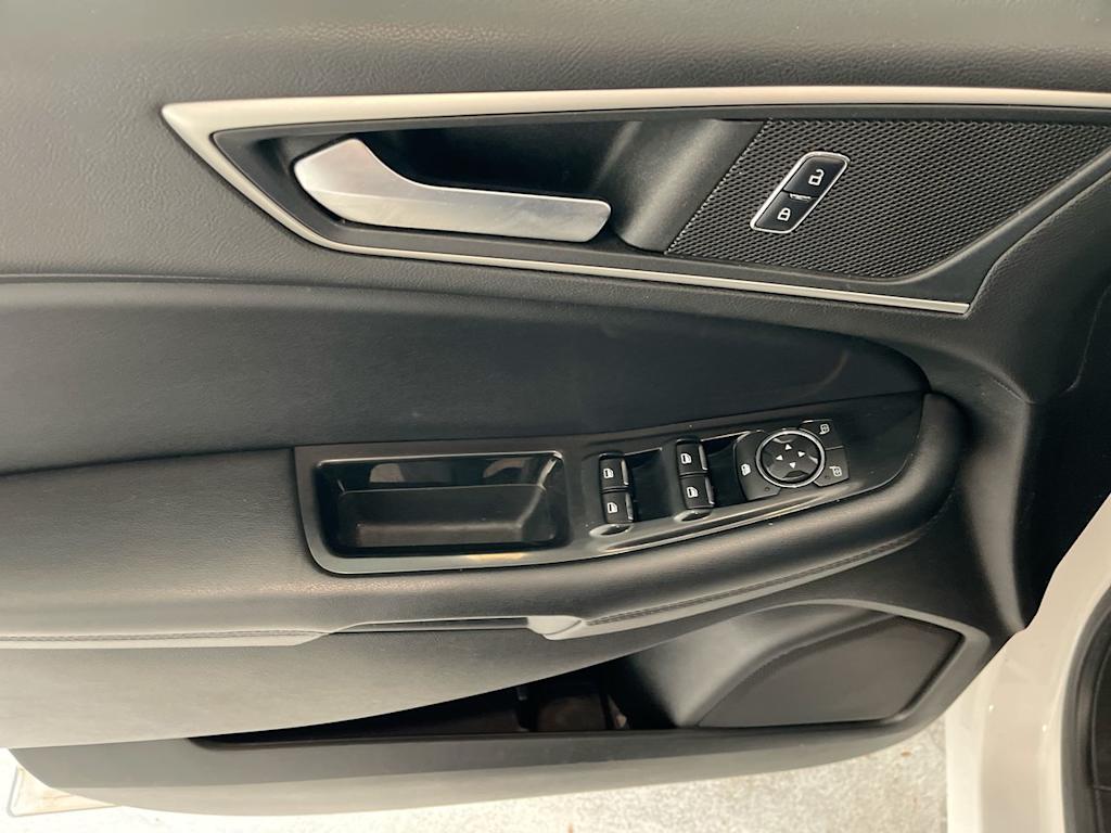 Thumbnail: 2018 Ford Edge - 22