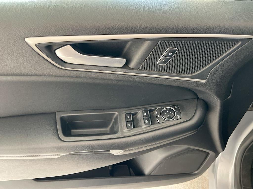 Thumbnail: 2022 Ford Edge - 22