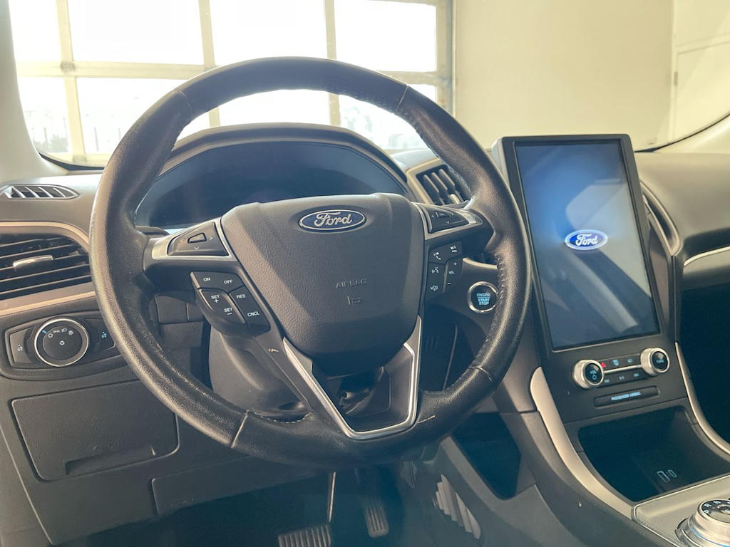 Thumbnail: 2022 Ford Edge - 2