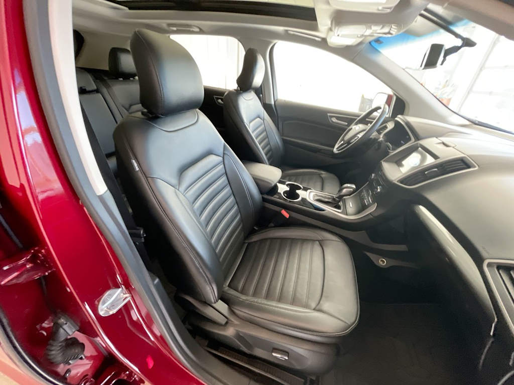 Thumbnail: 2016 Ford Edge - 27