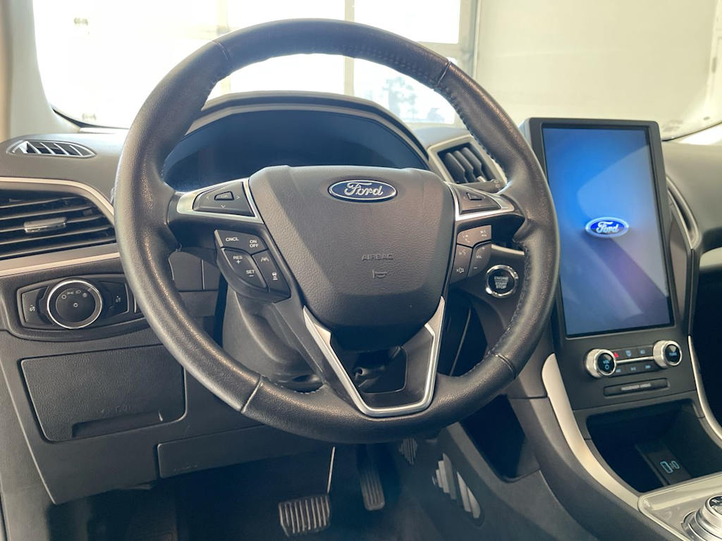 Thumbnail: 2024 Ford Edge - 2