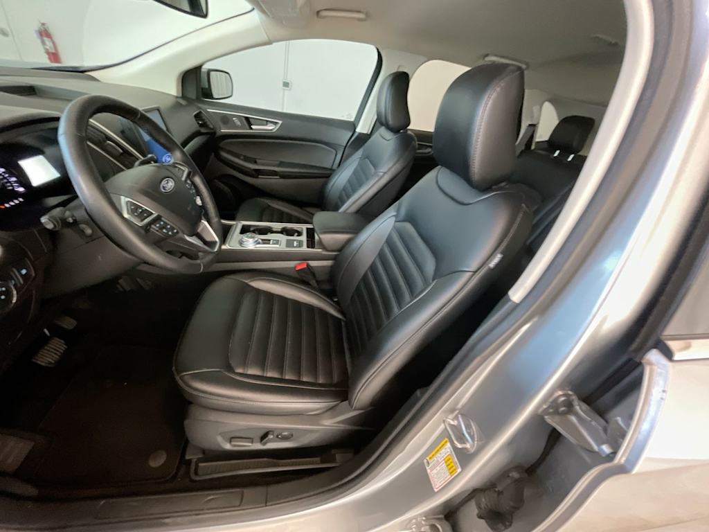 Thumbnail: 2022 Ford Edge - 9