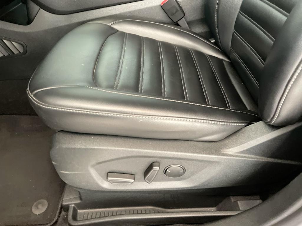 Thumbnail: 2022 Ford Edge - 21