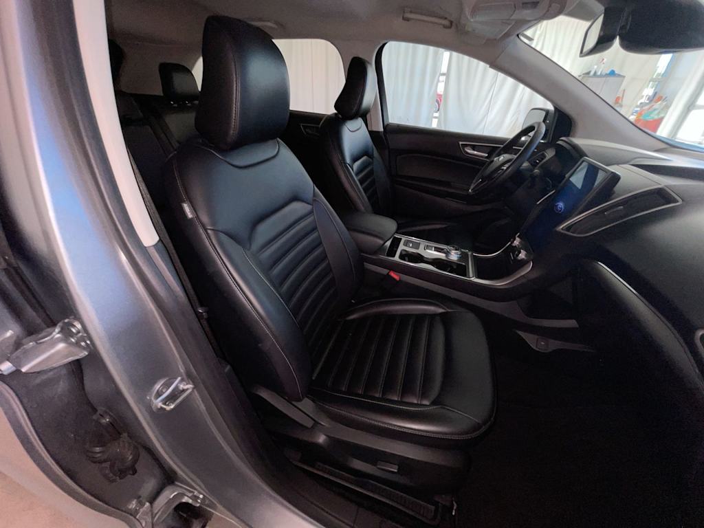 Thumbnail: 2022 Ford Edge - 10