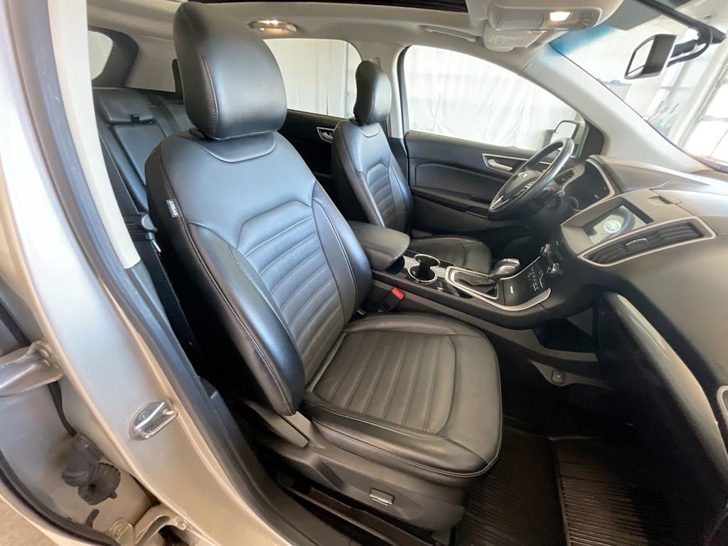 Thumbnail: 2018 Ford Edge - 10