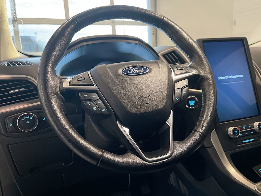 Thumbnail: 2023 Ford Edge - 2