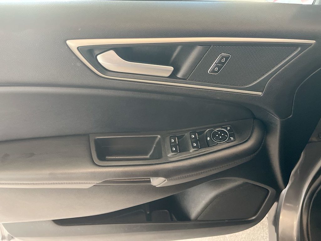 Thumbnail: 2024 Ford Edge - 22