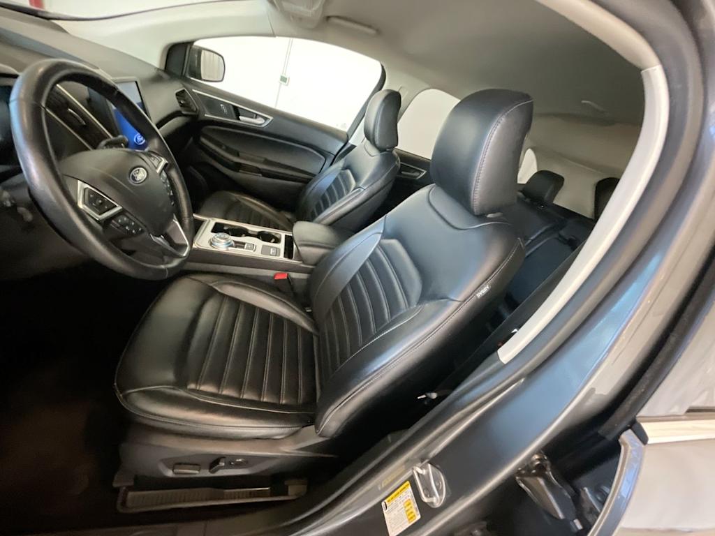 Thumbnail: 2024 Ford Edge - 9