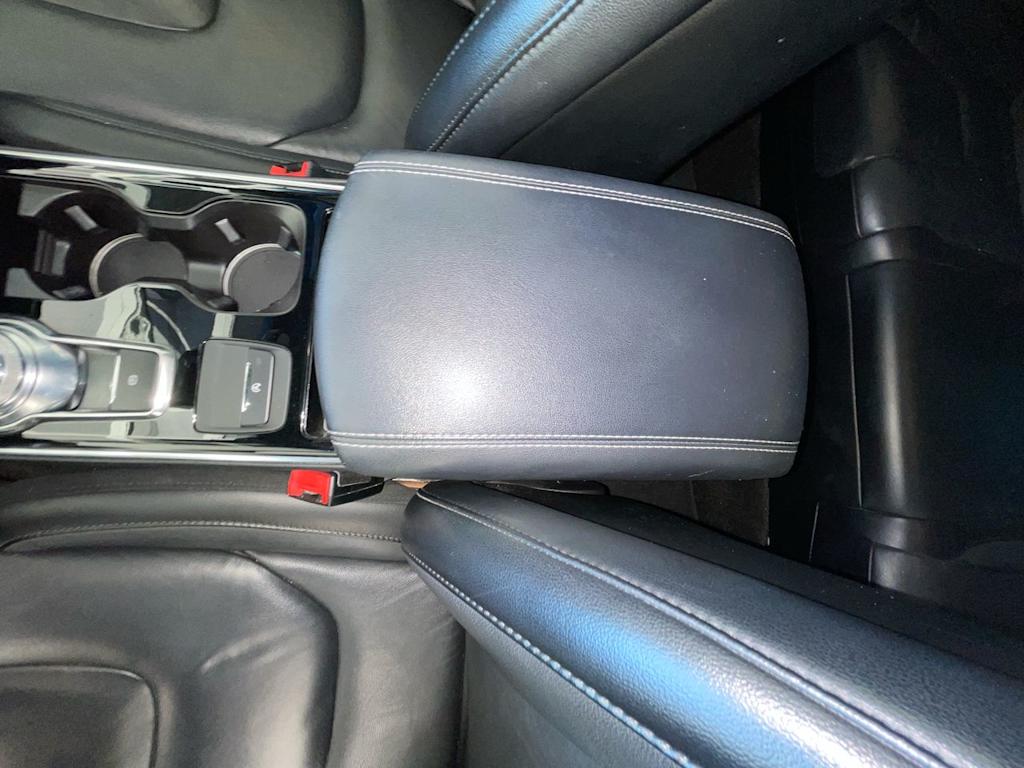 Thumbnail: 2019 Ford Edge - 27