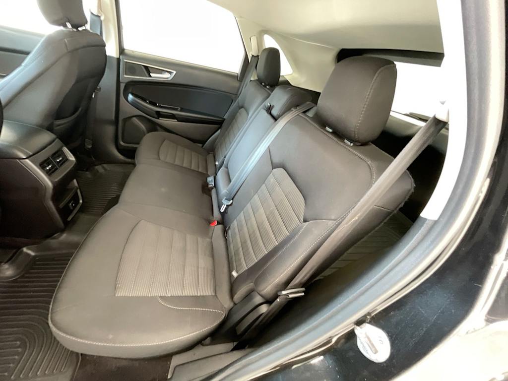 Thumbnail: 2015 Ford Edge - 11