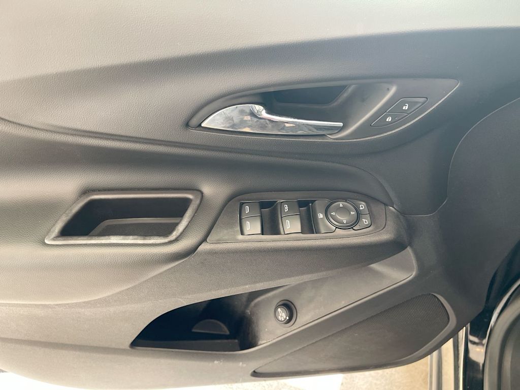 Thumbnail: 2019 Chevrolet Equinox - 23